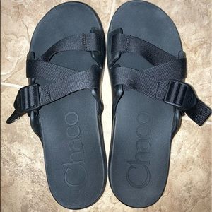 Women’s size 11 black Chaco Slide Sandals